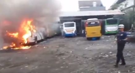 Garasi Bus Ludes Terbakar di Magelang Pada Kamis, 16 September 2021